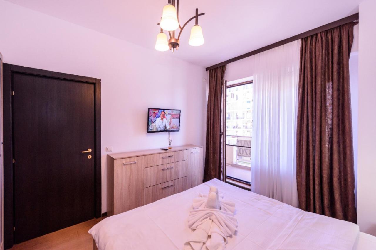 Theo Summerland Seaview Mamaia Exterior photo